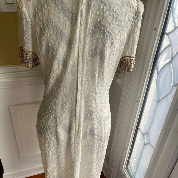 Laurence Kazar Ivory Silk Beaded dress with gold and red beaded trims SZM - Picture 4 of 11
